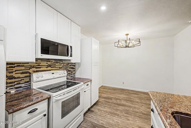 5525 E THOMAS Road R13, Phoenix, AZ 85018