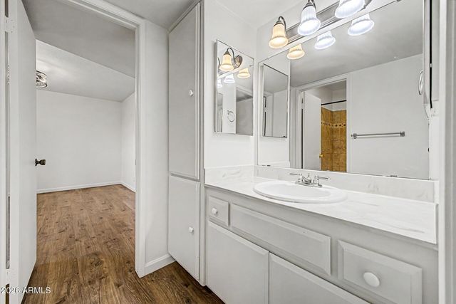 5525 E THOMAS Road R13, Phoenix, AZ 85018