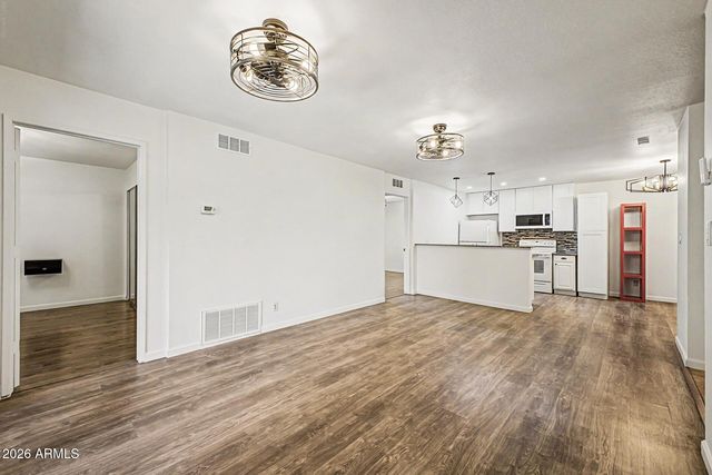 5525 E THOMAS Road R13, Phoenix, AZ 85018