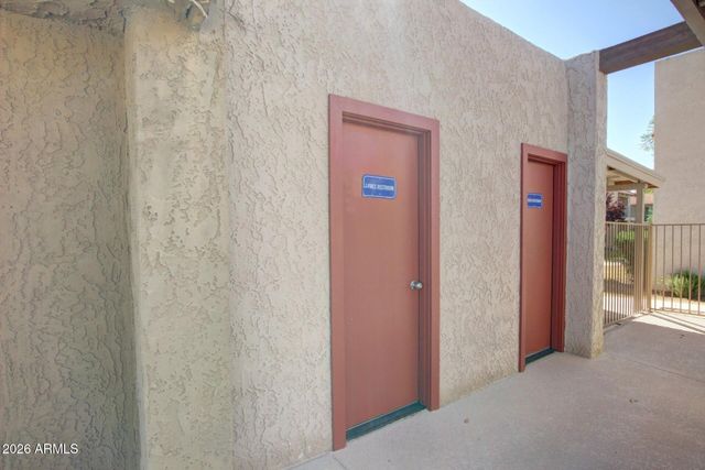5525 E THOMAS Road R13, Phoenix, AZ 85018