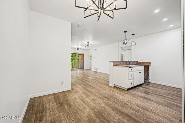 5525 E THOMAS Road R13, Phoenix, AZ 85018