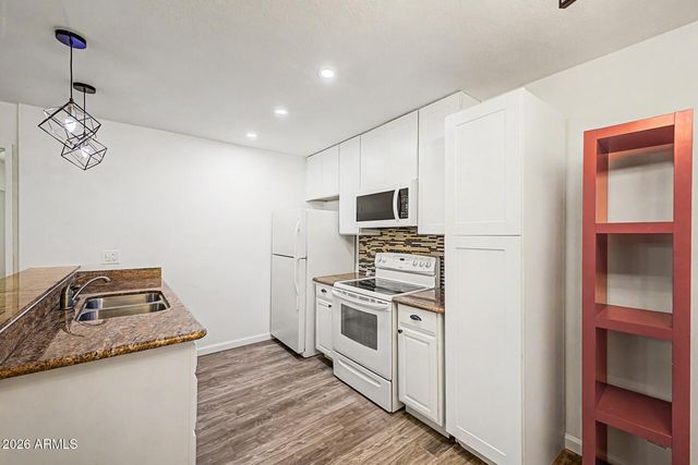 5525 E THOMAS Road R13, Phoenix, AZ 85018