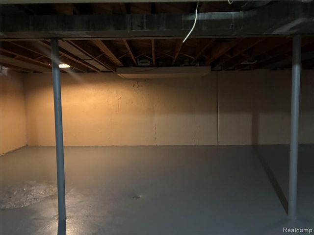 1636 Kenwood St Street, Inkster, MI 48141