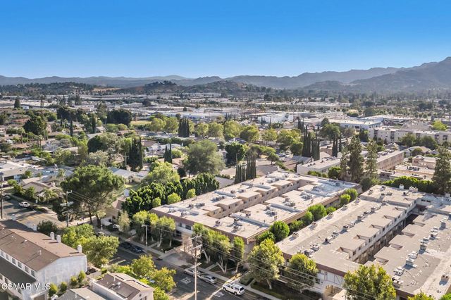 10215 Variel Avenue 11, Chatsworth, CA 91311