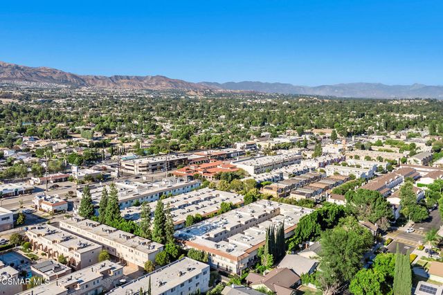 10215 Variel Avenue 11, Chatsworth, CA 91311