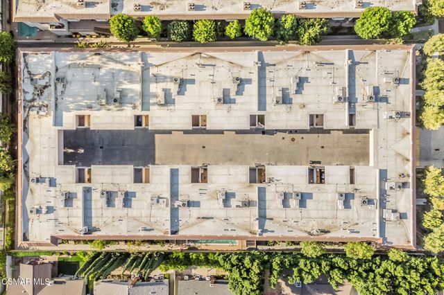 10215 Variel Avenue 11, Chatsworth, CA 91311