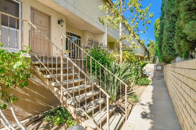 10215 Variel Avenue 11, Chatsworth, CA 91311