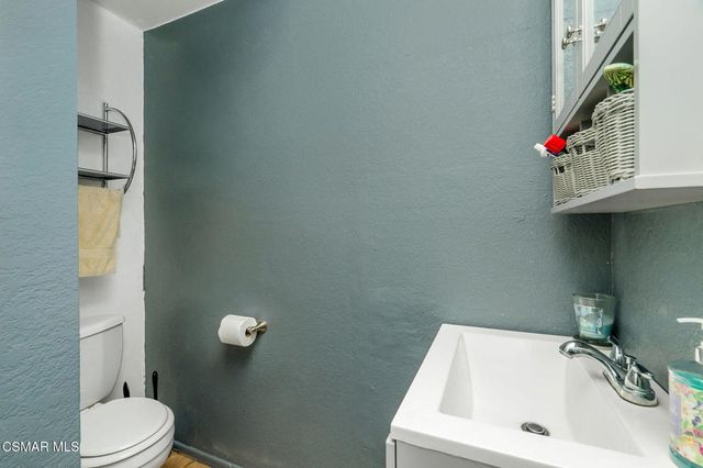 10215 Variel Avenue 11, Chatsworth, CA 91311