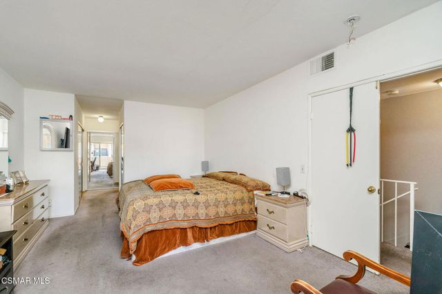 10215 Variel Avenue 11, Chatsworth, CA 91311