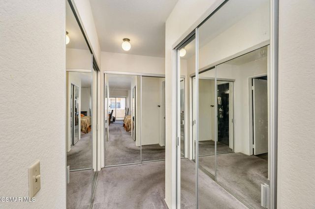 10215 Variel Avenue 11, Chatsworth, CA 91311