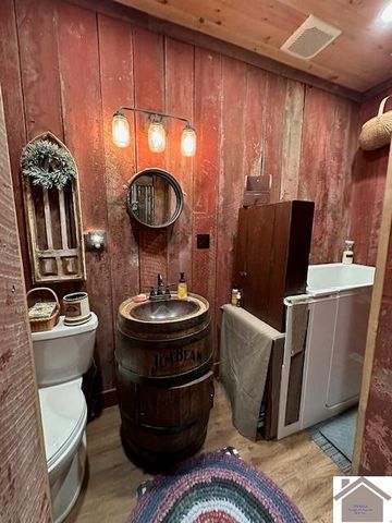 762 Pleasant Valley Drive, Princeton, KY 42445