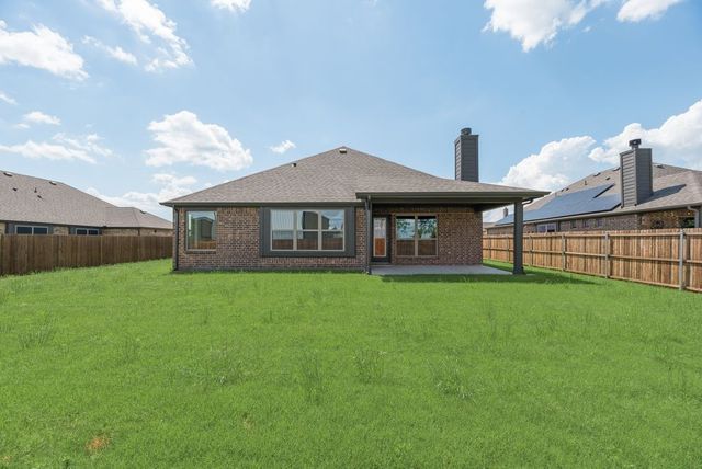 709 Mb's Way, Pilot Point, TX 76258