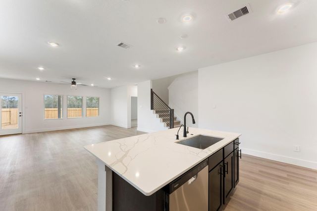 15753 Garden Ridge Drive, Montgomery, TX 77316