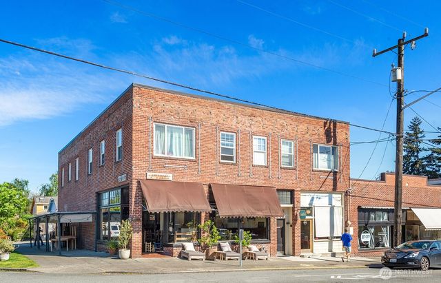 4122 B Burke Avenue N, Seattle, WA 98103