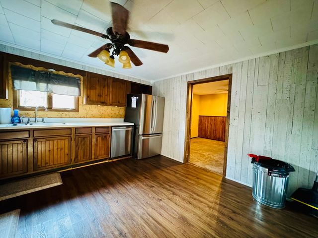 504 S Sunny Slope Street, West Frankfort, IL 62896