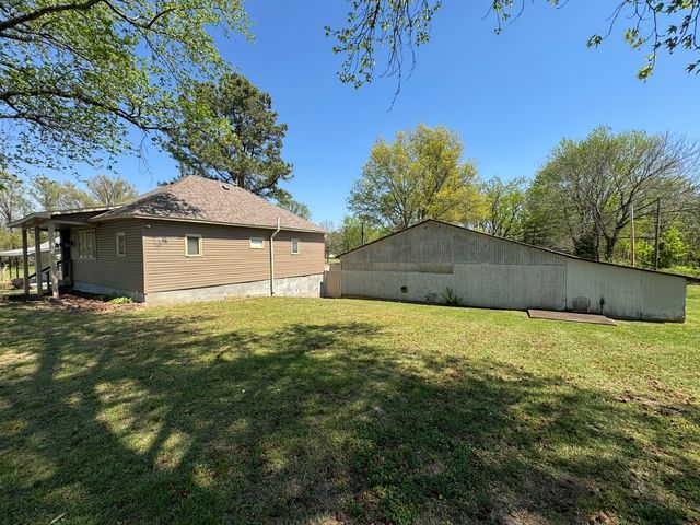 504 S Sunny Slope Street, West Frankfort, IL 62896