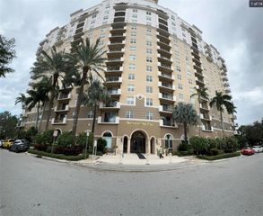 616 Clearwater Park Road 1002, West Palm Beach, FL 33401