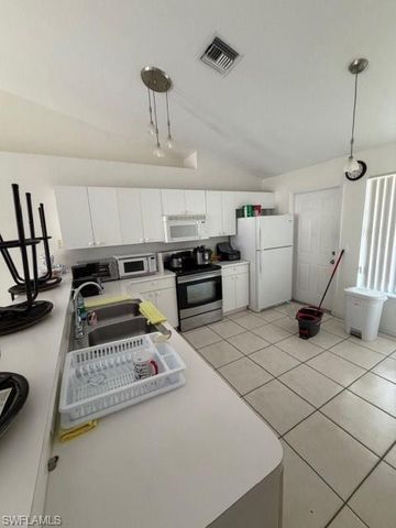 2779 Tropicana BLVD, Naples, FL 34116