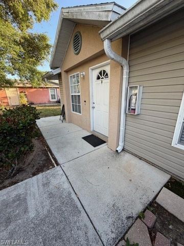 2779 Tropicana BLVD, Naples, FL 34116