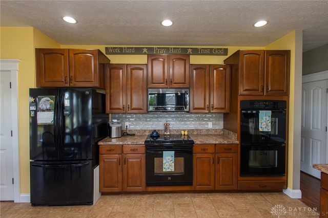 5010 Dayflower Drive, Bethel Twp, OH 45371