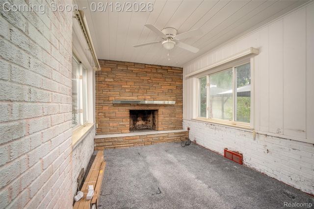 16786 Sprenger Avenue, Eastpointe, MI 48021