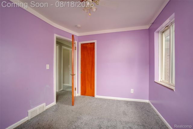 16786 Sprenger Avenue, Eastpointe, MI 48021