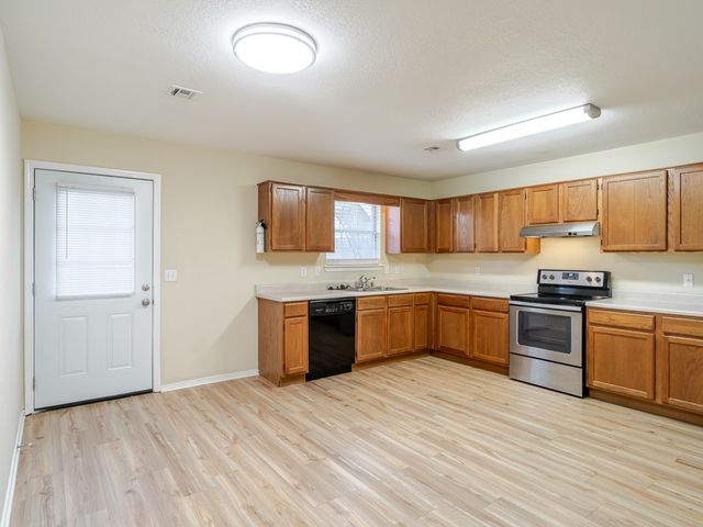 13 Holly Drive A, Bentonville, AR 72712