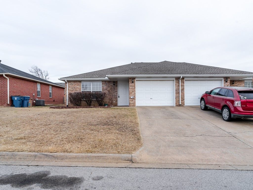 13 Holly Drive A, Bentonville, AR 72712