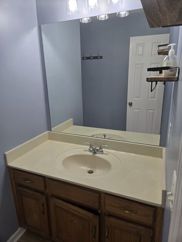 6153 Hampton Hall Way, Hermitage, TN 37076