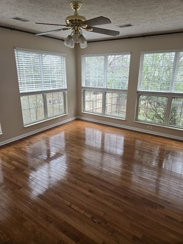 6153 Hampton Hall Way, Hermitage, TN 37076