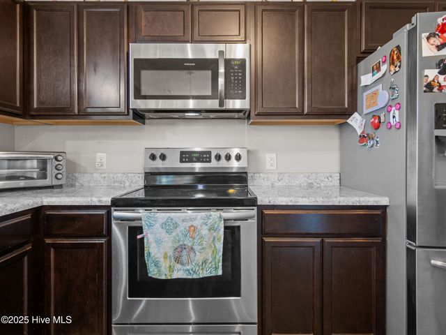 216 Shell Rock Landing Road, Hubert, NC 28539