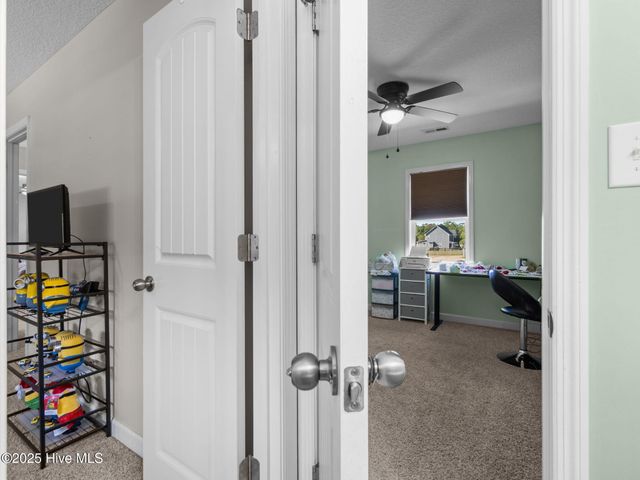 216 Shell Rock Landing Road, Hubert, NC 28539