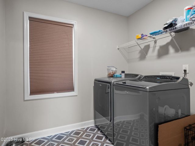 216 Shell Rock Landing Road, Hubert, NC 28539