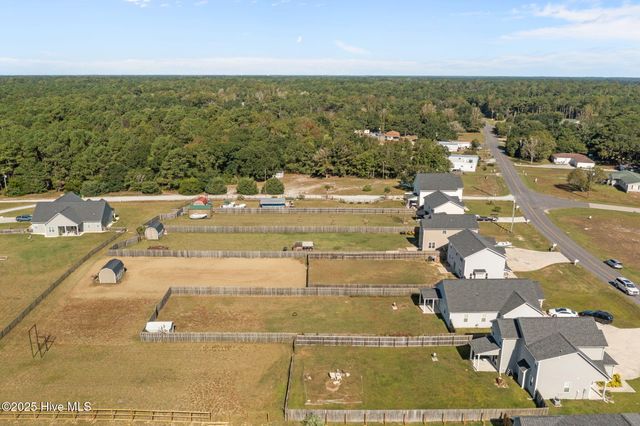 216 Shell Rock Landing Road, Hubert, NC 28539