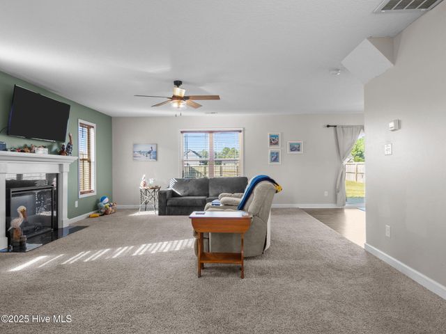 216 Shell Rock Landing Road, Hubert, NC 28539