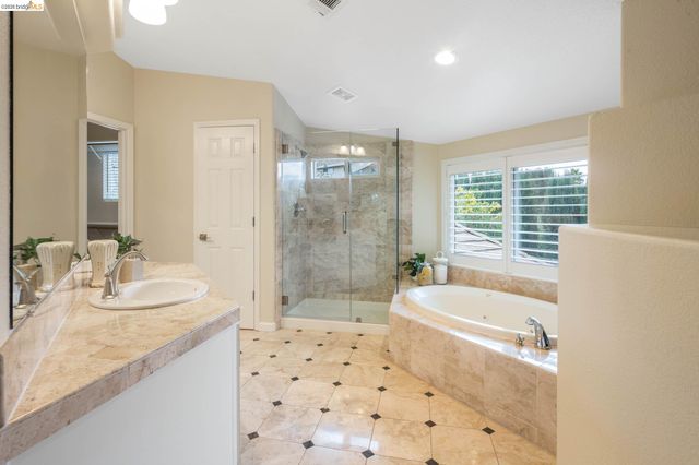 2521 Caddie Ln, Brentwood, CA 94513