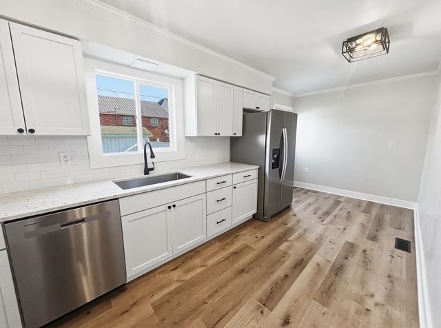 1727 Pine St., Kenova, WV 25530