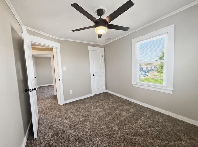 1727 Pine St., Kenova, WV 25530