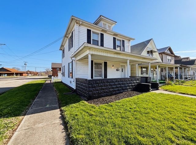 1727 Pine St., Kenova, WV 25530