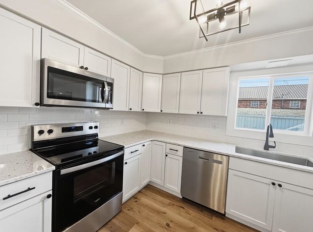 1727 Pine St., Kenova, WV 25530