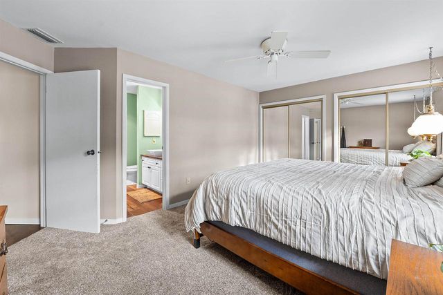 2510 VILLAGE LANE, Oshkosh, WI 54904