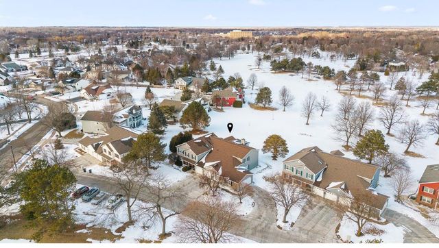 2510 VILLAGE LANE, Oshkosh, WI 54904