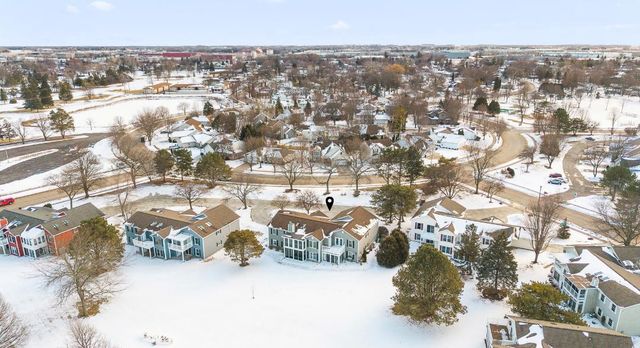 2510 VILLAGE LANE, Oshkosh, WI 54904