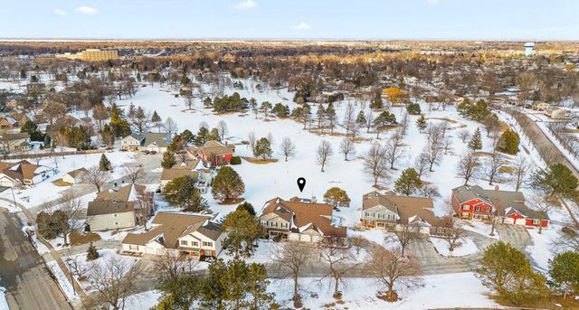 2510 VILLAGE LANE, Oshkosh, WI 54904