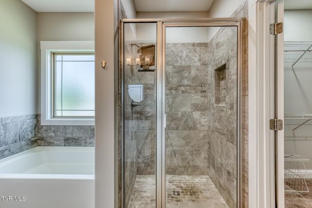 933 Riddle Ridge, Jonesborough, TN 37659