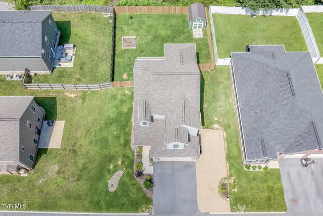 933 Riddle Ridge, Jonesborough, TN 37659