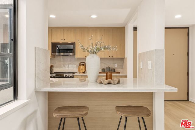 311 Bora Bora Way 3207, Marina Del Rey, CA 90292