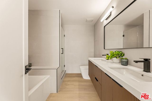 311 Bora Bora Way 3207, Marina Del Rey, CA 90292