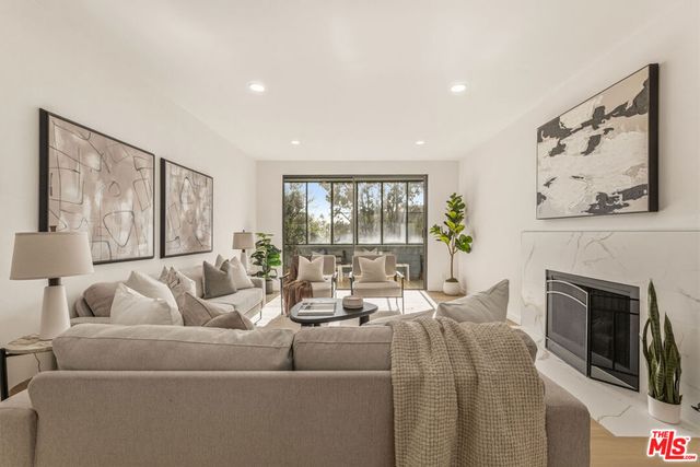 311 Bora Bora Way 3207, Marina Del Rey, CA 90292