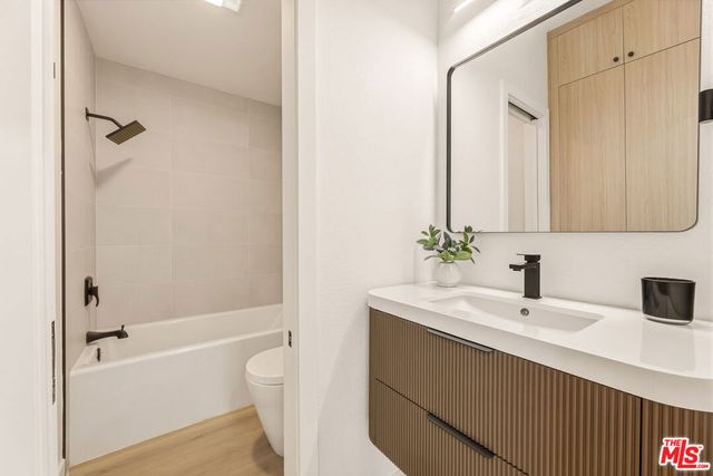 311 Bora Bora Way 3207, Marina Del Rey, CA 90292